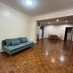 B Banana Room